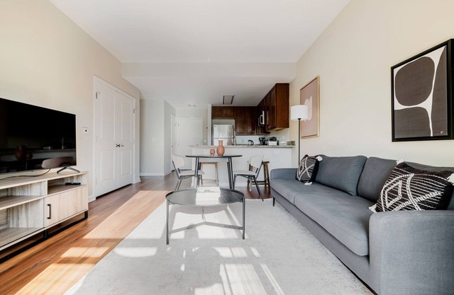 Premium North Bethesda 1BR w/Gym, Rooftop Pool & W/D, by Blueground