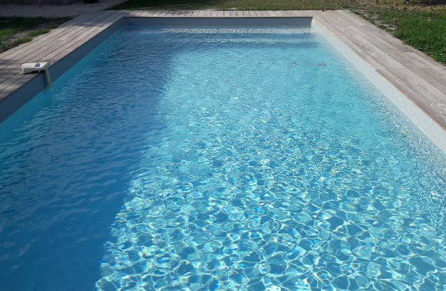 Pretty and recent single storey villa in the countryside in Provence