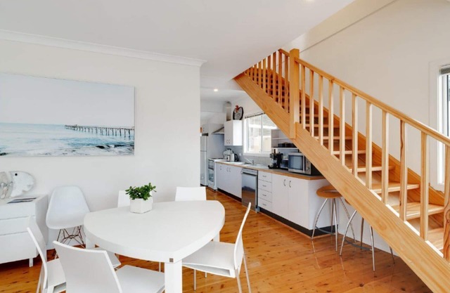 'Pretty Beach Bay Vista' by Accom Holidays