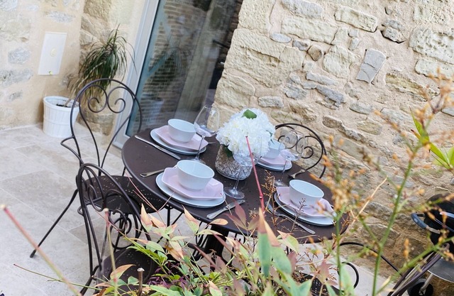 Pretty cottage in the heart of the village