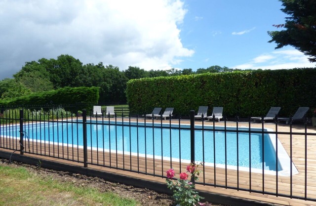 Pretty cottage on a small complex of two cottages with large enclosed pool