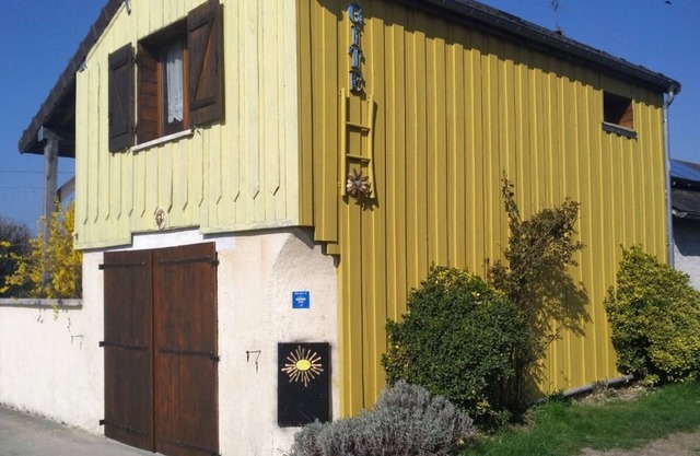Pretty house with an ecological spirit, water and solar heating, natural insulation, .!
