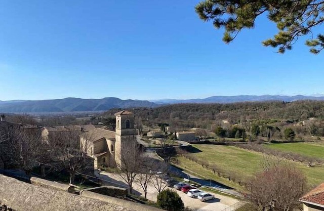 Pretty house with a view in Mirmande
