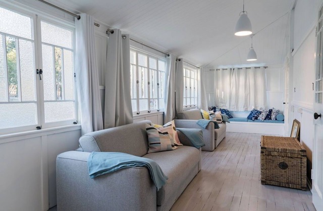 Pretty Queenslander with stunning mountain views. Peaceful, private, relaxing!