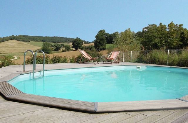 Pretty Villa With Private Pool in Montadet France
