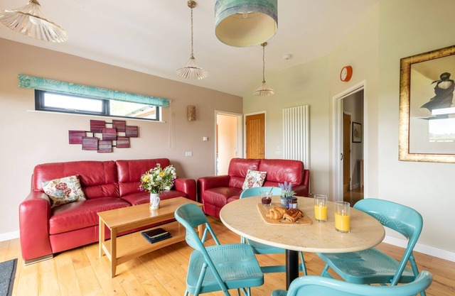 Primrose lodge - sleeps 4/5 with private hot tub
