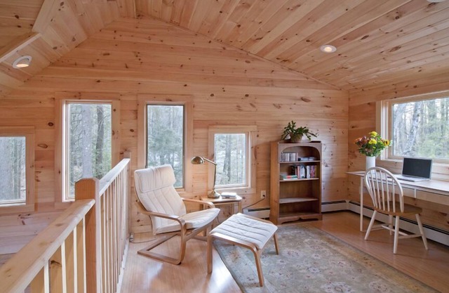 Pristine Mountaintop Log Cabin in Pine Forest, 1.5 Miles to Town!