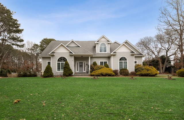 Pristine Westhampton Rental