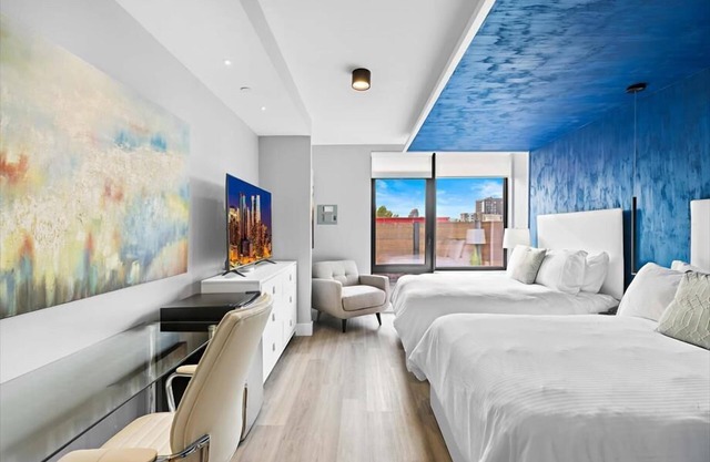 Private, 2 Full Beds, Kitchenette+Work Desk, NYC