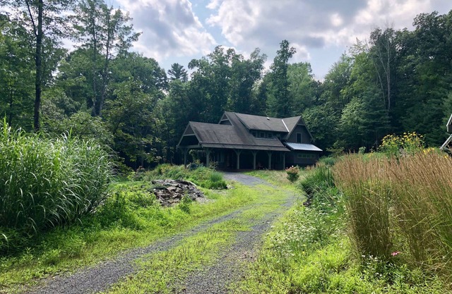 Private 6 Acre Catskills Retreat Between Mohonk and Woodstock - Sleeps 8