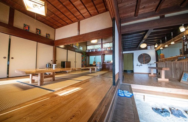 private accommodation隠岐貸切古民家宿くすぶるハウス