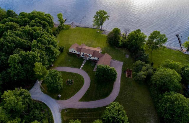 Private and Expansive Lake Champlain Waterfront, Spectacular Views and Sunsets!