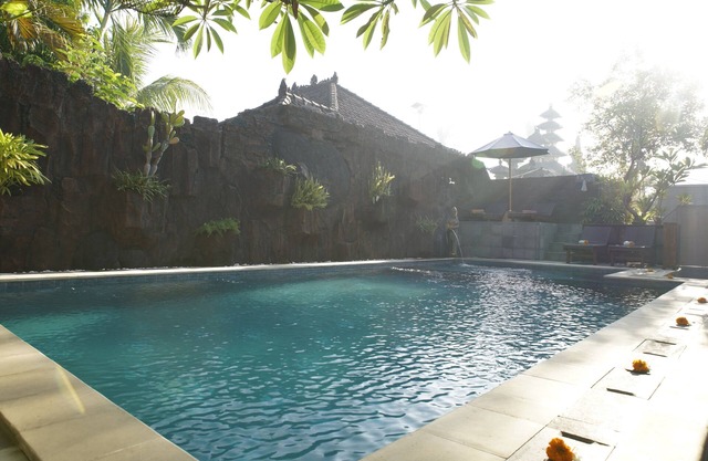 Private Balinese-style Bungalow and pool