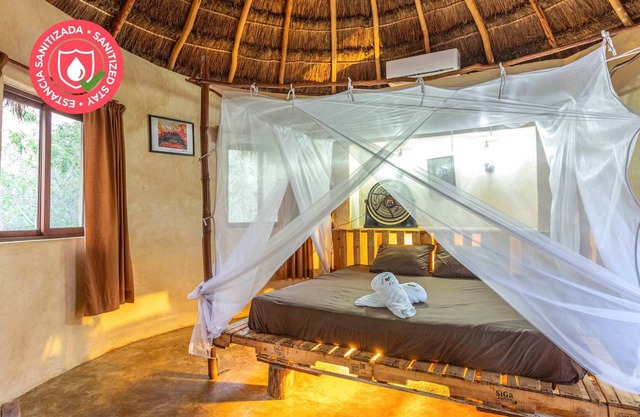 Private bath cabin + Cenotes, temazcal & zip line
