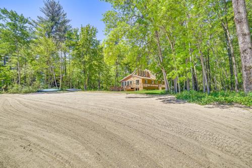 Private Beach and Deck Spacious Lake Michigan Home