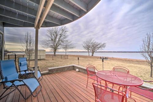 Private Beach Waterfront Disney Getaway!