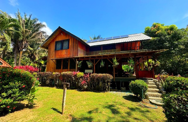 Private Beachfront Eco Lodge Near Corcovado National Park
