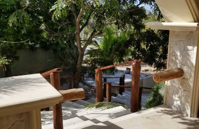Private Comfortable Apartment/Suite 5min from Supermarket & Marina