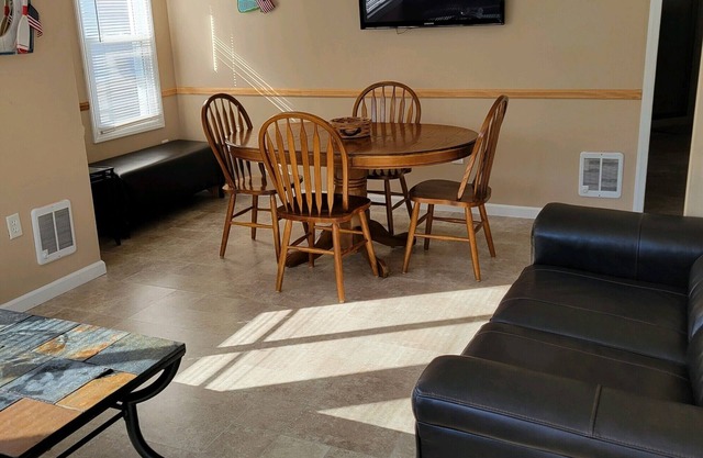 Private cottage set back just one block to beach