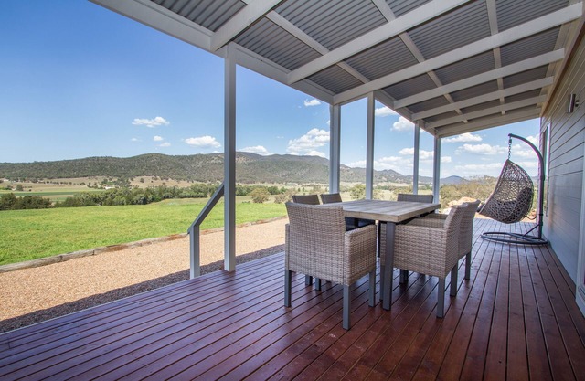 Private cottage with spectacular views