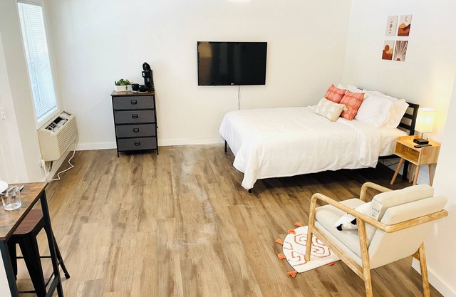 Private Cozy Studio Unit Near UAMS Little Rock