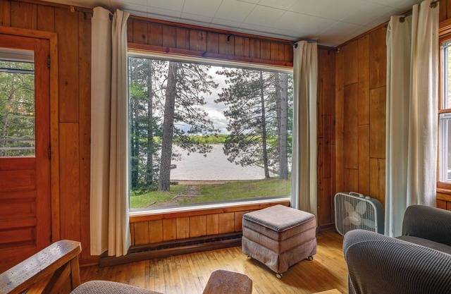 Private Dock + Screened Porch: Echo Lake Cabin