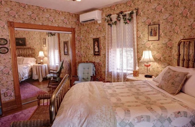 Private Entrance Apartment with a Garden View