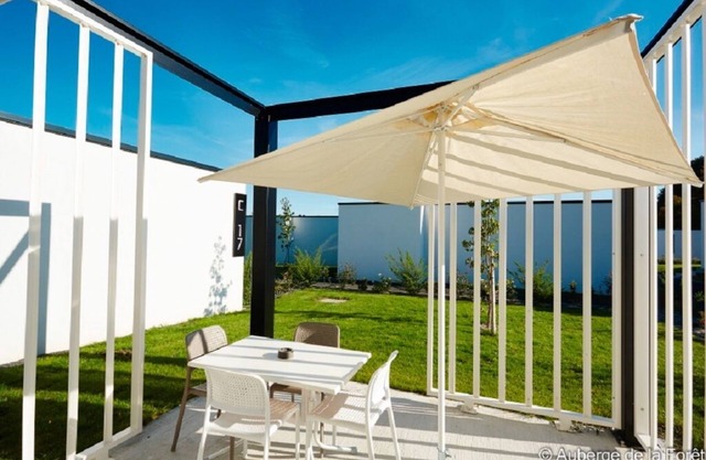 Private family cottage, heated indoor pool, 4500 ha of forest