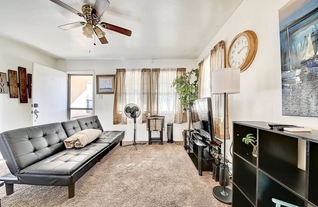 Private Getaway Near Disneyland & Long Beach!