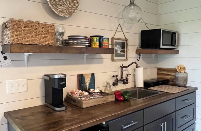 Private Guesthouse in Darien, GA Beautiful Marsh Views