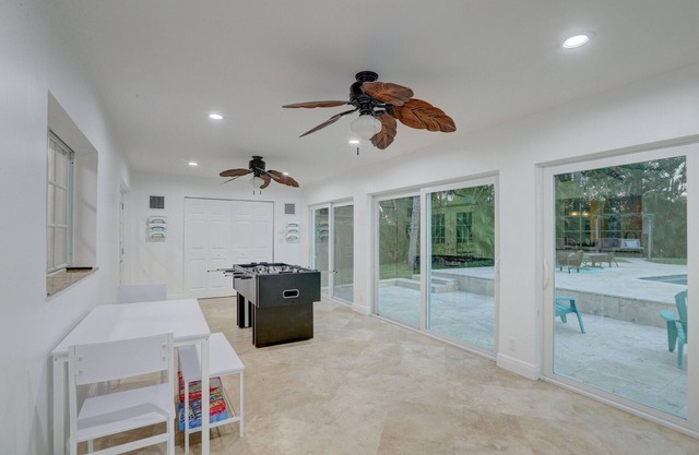 Private Heated Pool ~ Balcony ~ Near Beach