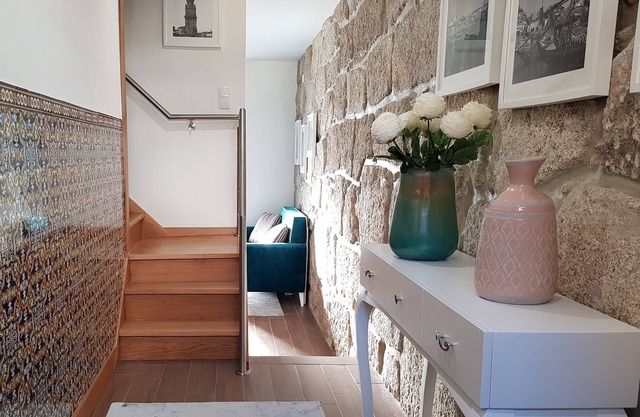 Private house (not shared) Located 600m from the historic center of Porto