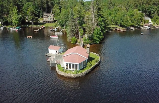 Private Island - Largest Fresh Water Reservoir in Mass.