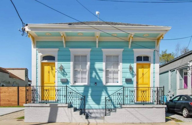 Private Luxury Home w/Swim Spa, Walk to FR QTR