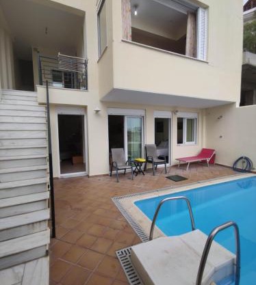 Private pool & Panorama View on Athens center Hill
