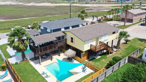 Private Pool Yard Deck by the Nature Preserve Tipsy Flipper by AvantStay