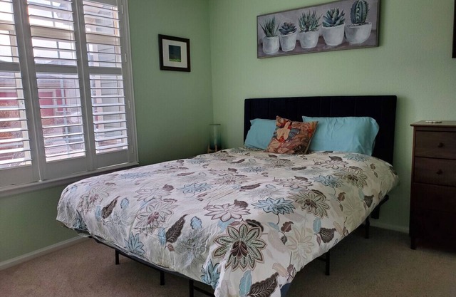 Private Room & Bathroom & Laundry