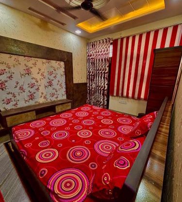 Private Room For Couple
