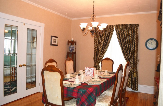 Private Room Honey Room 15 MINS WALK to Falls