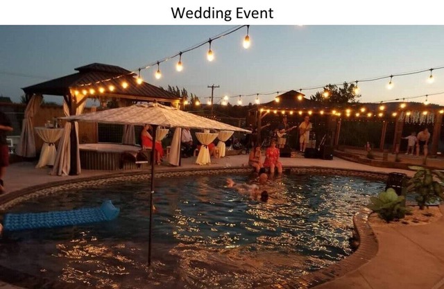 Private Room in home with year round pool and hot tub