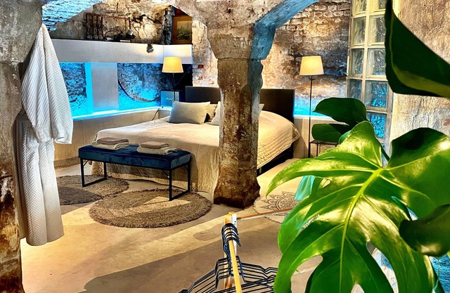 Private, spacious Ateliertostay! 150m2