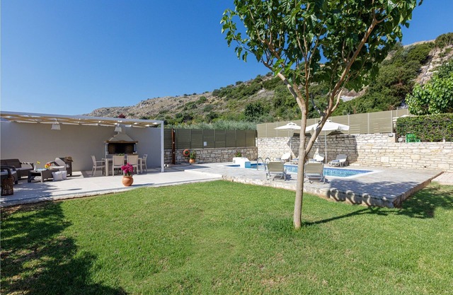 Private villa w/Pool, Kids Area, BBQ, Ping Pong Table, suitable for families