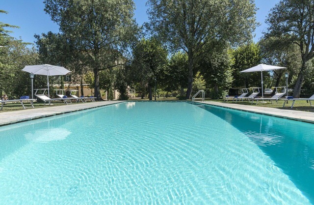 Private Villa with hot tub, private pool, WIFI, A/C, TV, patio, panoramic view, close to Cortona