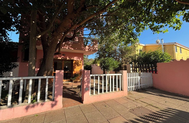 PRIVATE VILLA WITH PRIVATE GARDEN