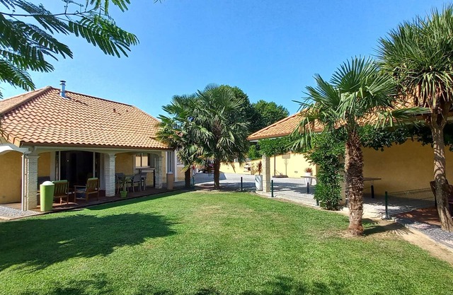 Provencal style holiday home with heated pool and pétanque area.