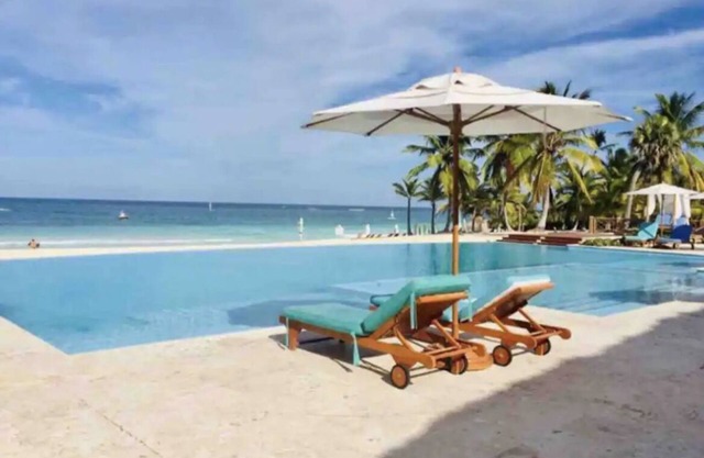 Punta Cana new condo beach, Casino and Pool in Hard Rock punta Cana área