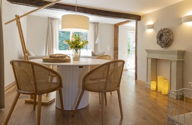 Pure Jagst vacation home, dream location by the river with fireplace room and infrared cabin