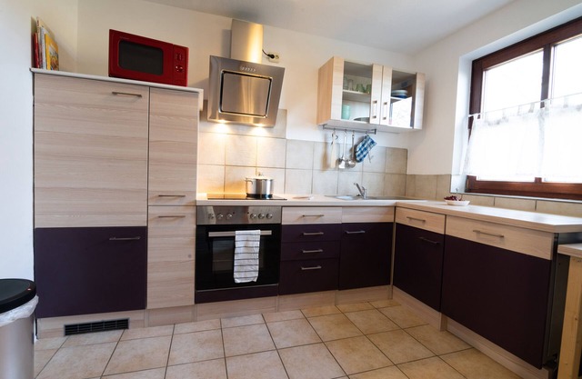 Pure relaxation! Fantastic apartment with large grounds at the Schaalsee
