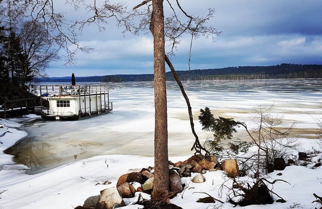 Pure relaxation in the picture-book village of Klavreström, a place with two large lakes