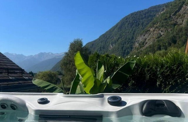 Pyrenees, Contemporary and cosy 4-star chalet